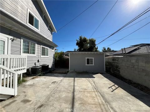 Tiny photo for 1019 S Gramercy Dr, Los Angeles, CA 90019 (MLS # SR25243995)