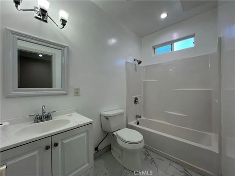 Tiny photo for 1019 S Gramercy Dr, Los Angeles, CA 90019 (MLS # SR25243995)