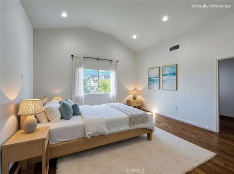 Tiny photo for 1019 S Gramercy Dr, Los Angeles, CA 90019 (MLS # SR25243995)