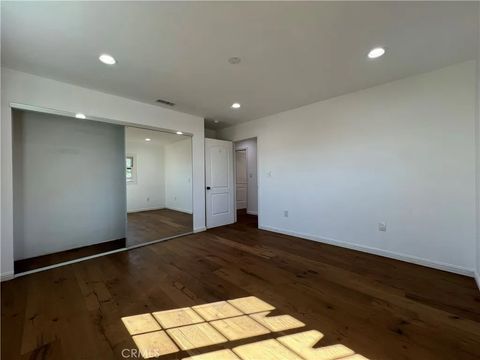Tiny photo for 1019 S Gramercy Dr, Los Angeles, CA 90019 (MLS # SR25243995)