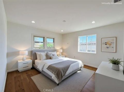 Tiny photo for 1019 S Gramercy Dr, Los Angeles, CA 90019 (MLS # SR25243995)
