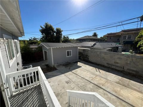 Tiny photo for 1019 S Gramercy Dr, Los Angeles, CA 90019 (MLS # SR25243995)