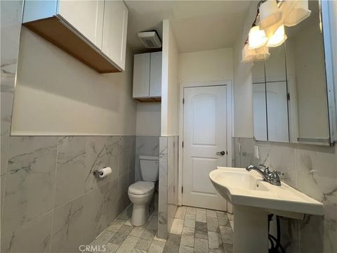 Tiny photo for 1019 S Gramercy Dr, Los Angeles, CA 90019 (MLS # SR25243995)