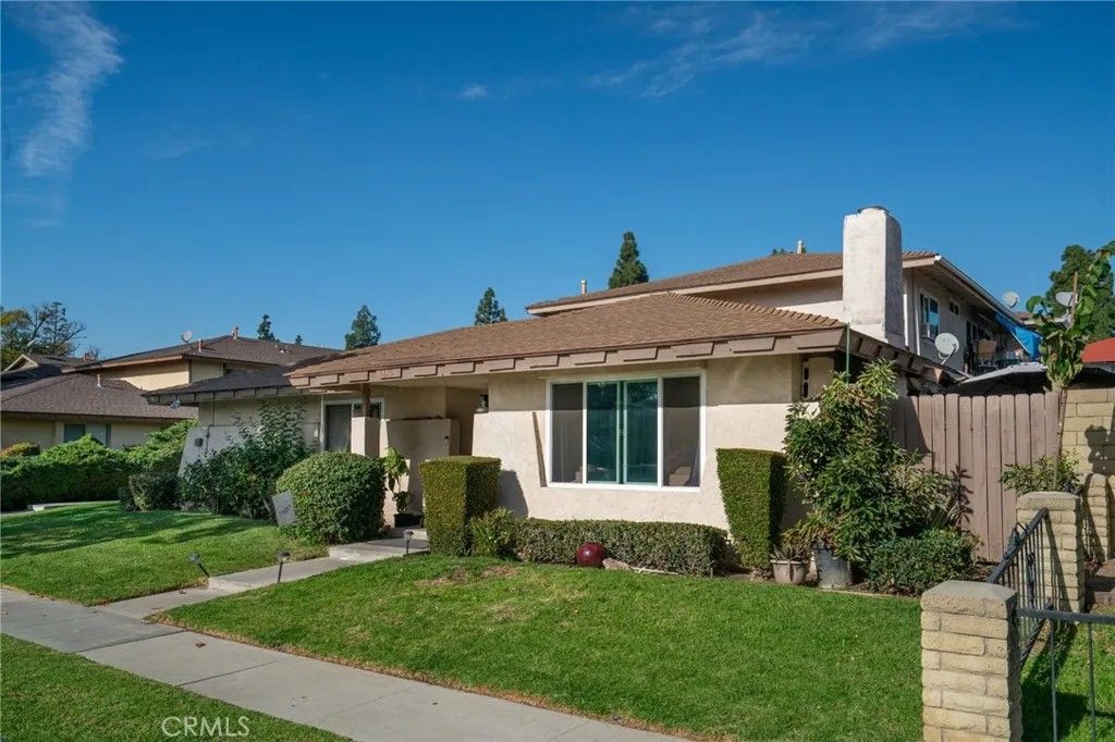 Photo of 1215 S Athena Way, Anaheim, CA 92806 (MLS # OC26022232)