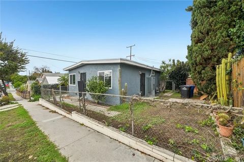 Photo of 1145 Milton Street, Torrance, CA 90502 (MLS # DW26012323)