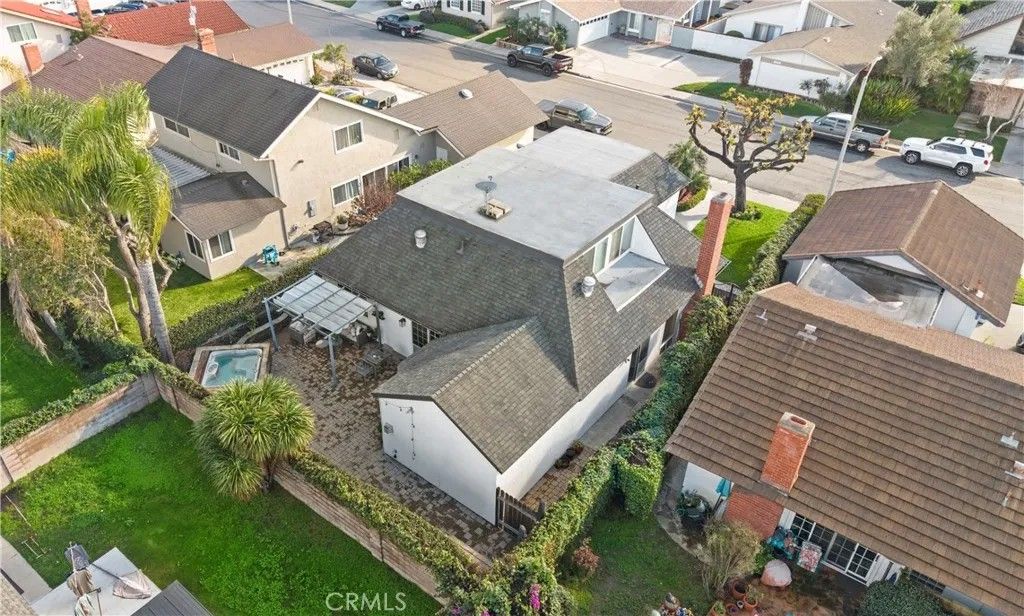 Photo of 10763 El Centro Avenue, Fountain Valley, CA 92708 (MLS # OC25281181)