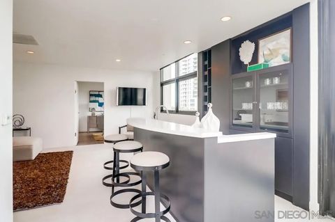 Tiny photo for 645 Front St #2201, San Diego, CA 92101 (MLS # 250032140)