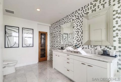 Tiny photo for 645 Front St #2201, San Diego, CA 92101 (MLS # 250032140)