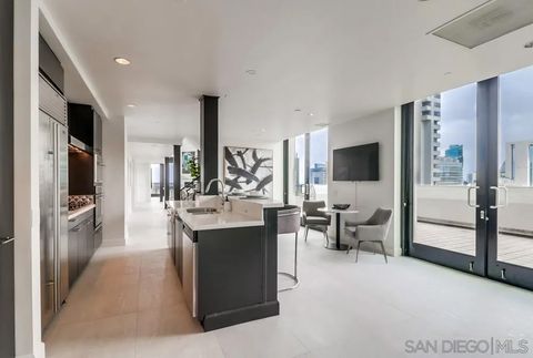 Tiny photo for 645 Front St #2201, San Diego, CA 92101 (MLS # 250032140)