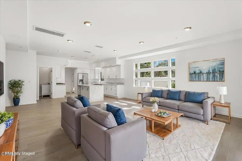 Photo of 1944 Seminole Drive, Agoura Hills, CA 91301 (MLS # V1-35620)