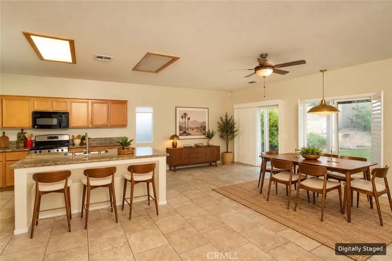 1115 Alta Cresta