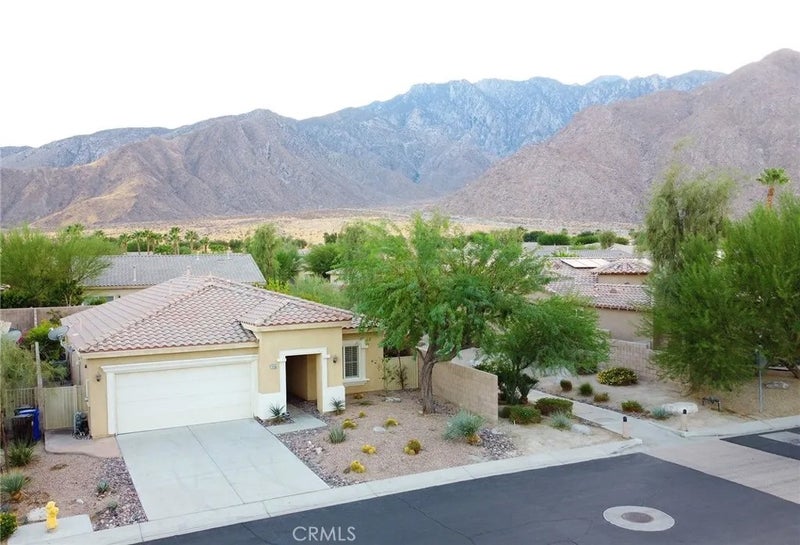 1115 Alta Cresta