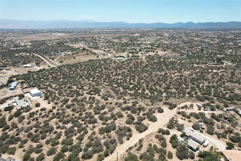 Photo of 5 Oak Hills Rd, Oak Hills, CA 92344 (MLS # CV26014320)