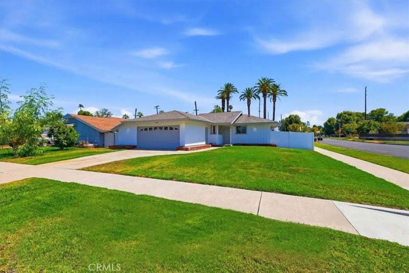 4305 Salerno