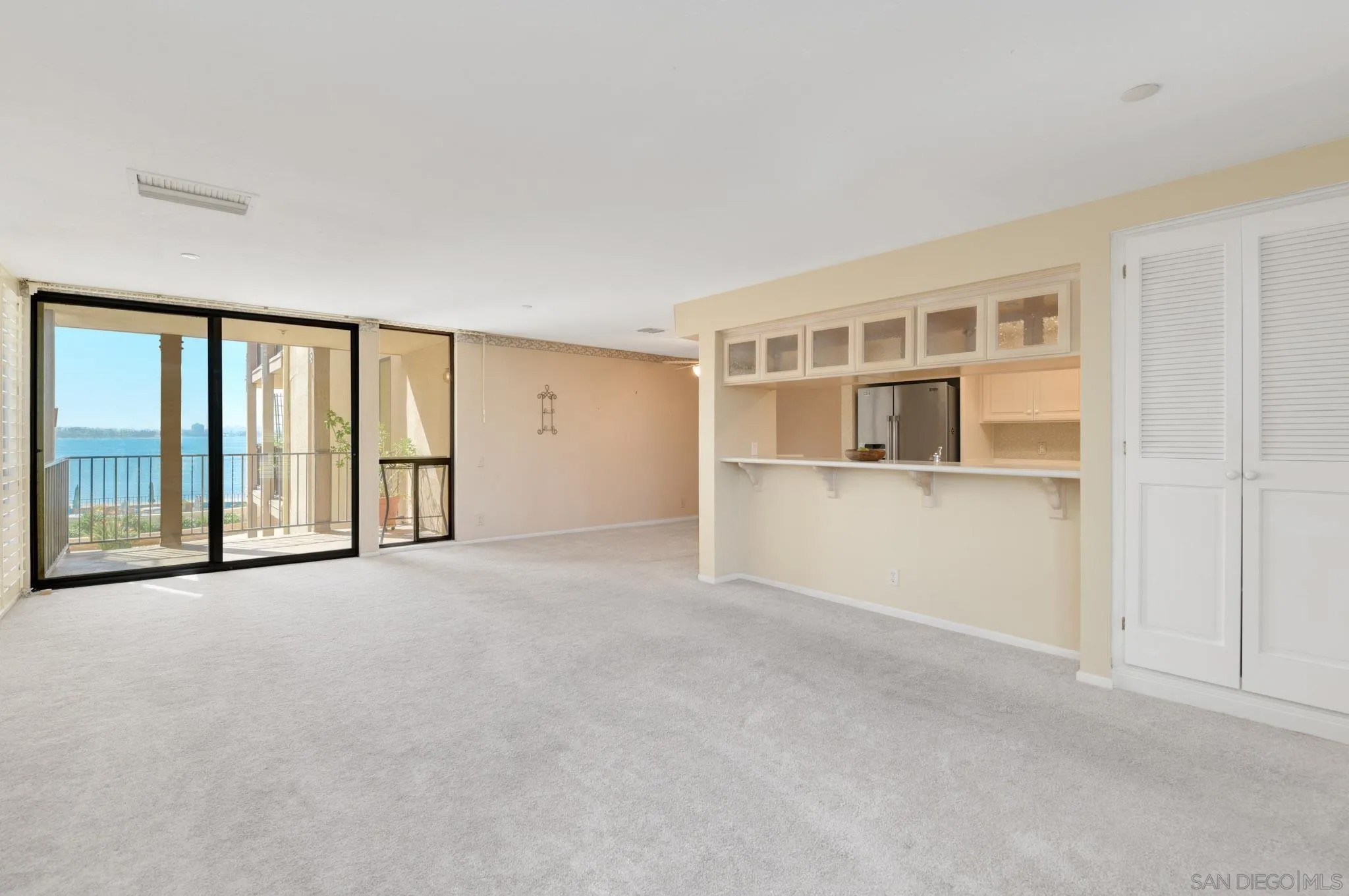 1125 Pacific Beach Dr 204