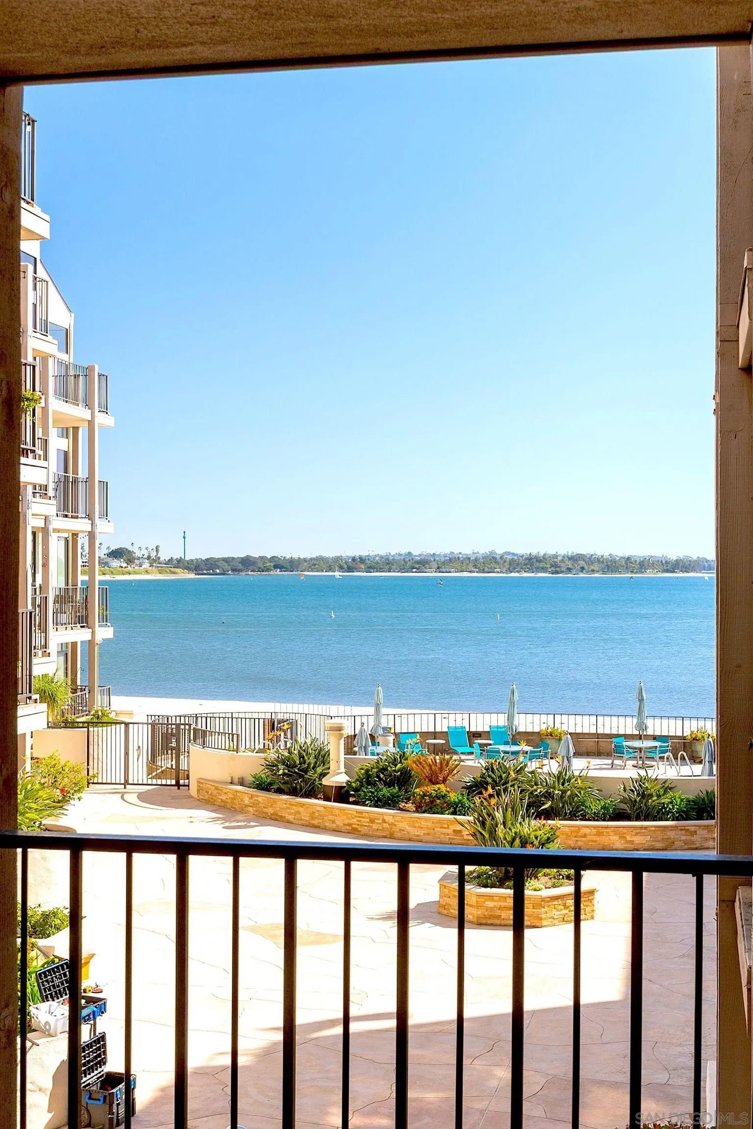 1125 Pacific Beach Dr 204