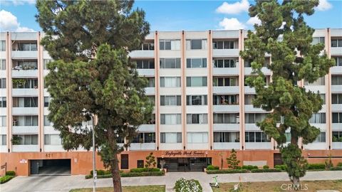 Tiny photo for 421 S La Fayette Park Place #624, Los Angeles, CA 90057 (MLS # TR25249309)