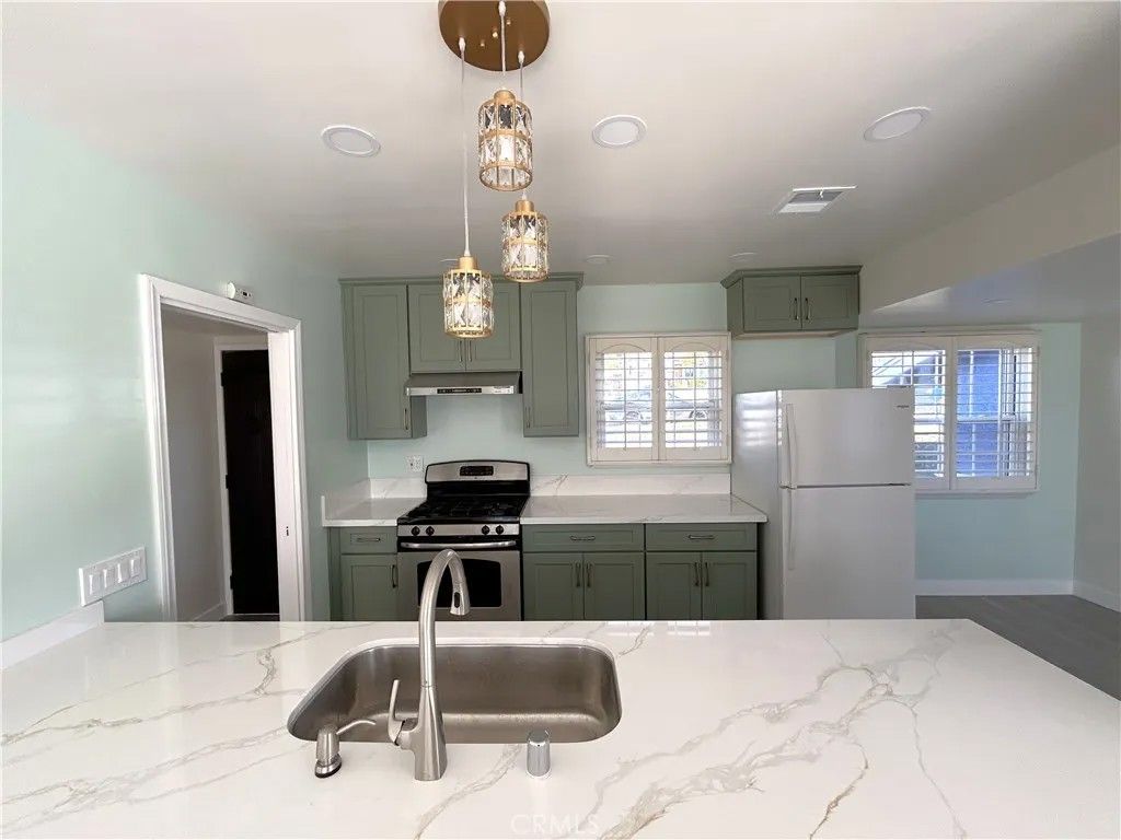 Photo of 522 W 4th St, San Dimas, CA 91773 (MLS # IG26060619)