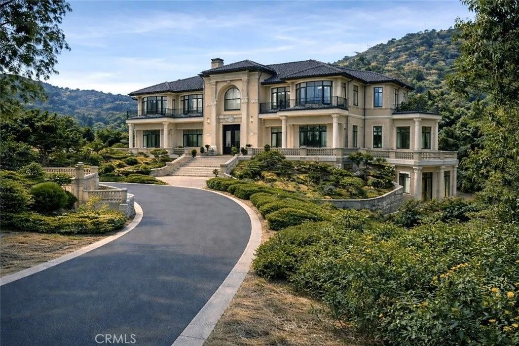 Photo of 0 Santa Maria, Topanga, CA 90290 (MLS # SR26076140)