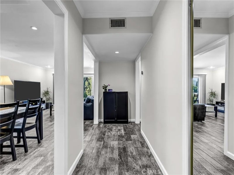 500 Jackson Place 302
