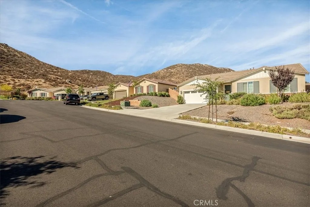 29689 Pathfinder Court