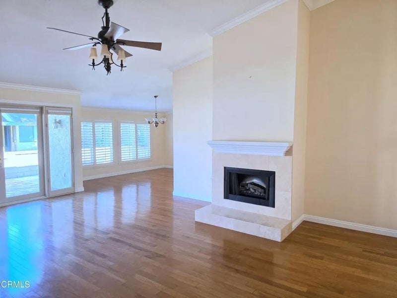 40013 Village 40