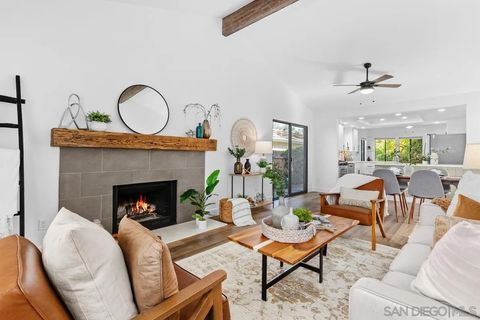 3305 Vivienda Circle Carlsbad CA 92009