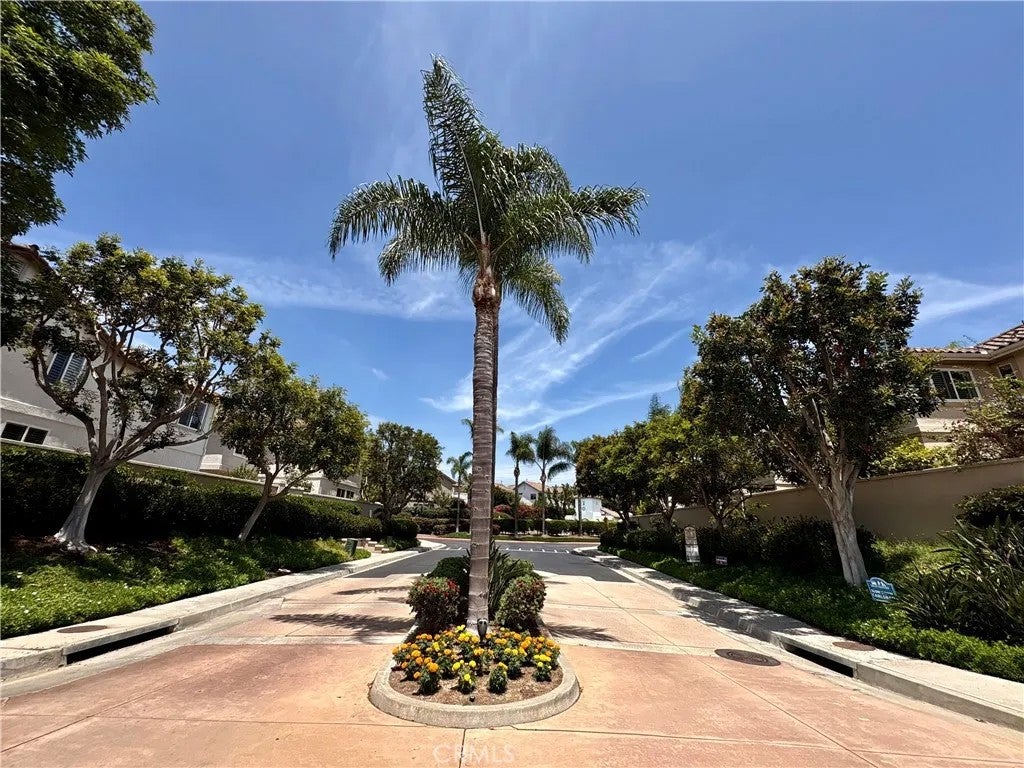 7147 Tanager Drive
