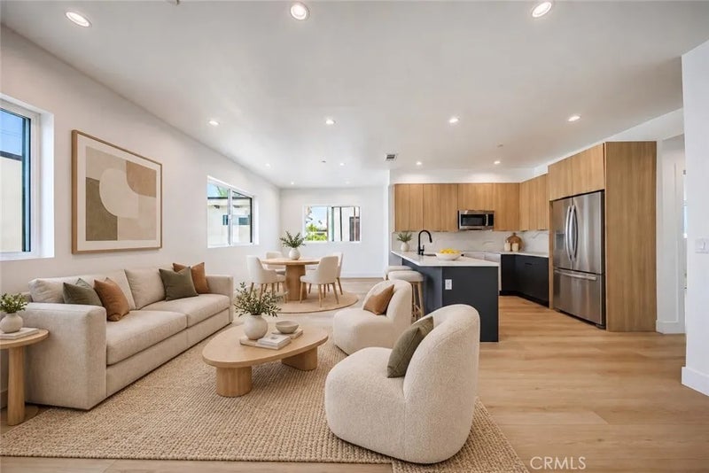 1015 S Citrus