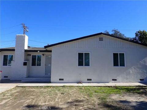 Photo of 1738 S Varna St, Anaheim, CA 92804 (MLS # PW25275584)