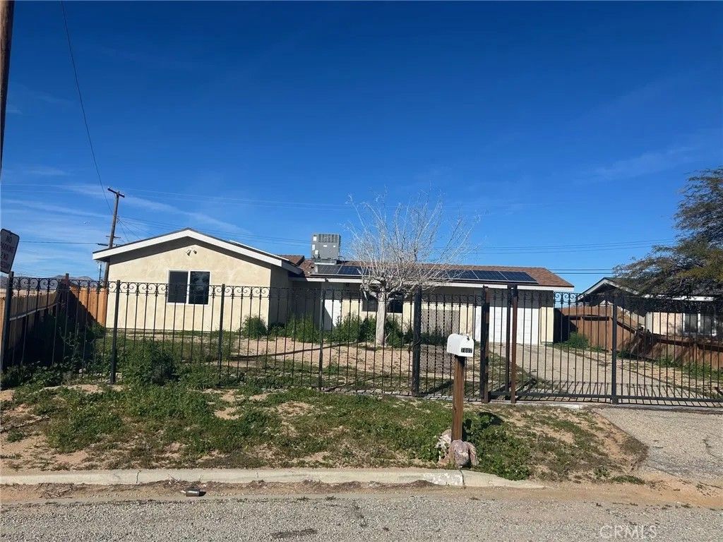 Photo of 7607 Columbine Avenue, California City, CA 93505 (MLS # SR26015209)