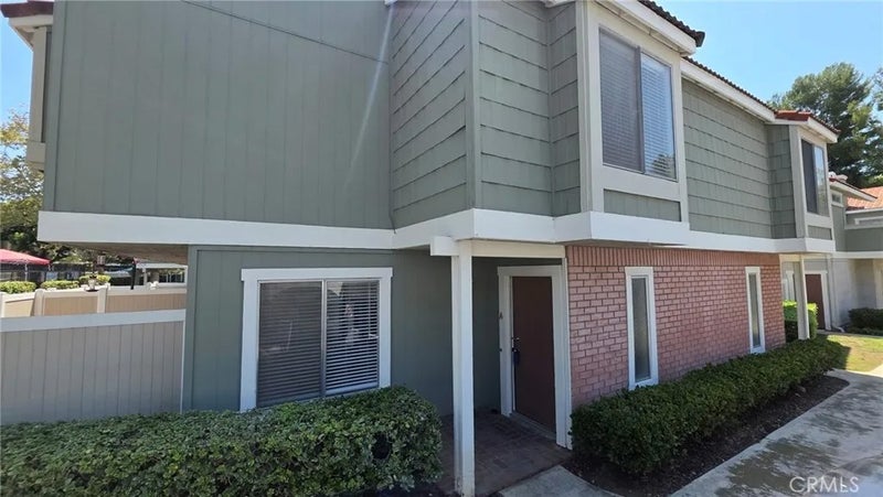 1020 Golden Springs A