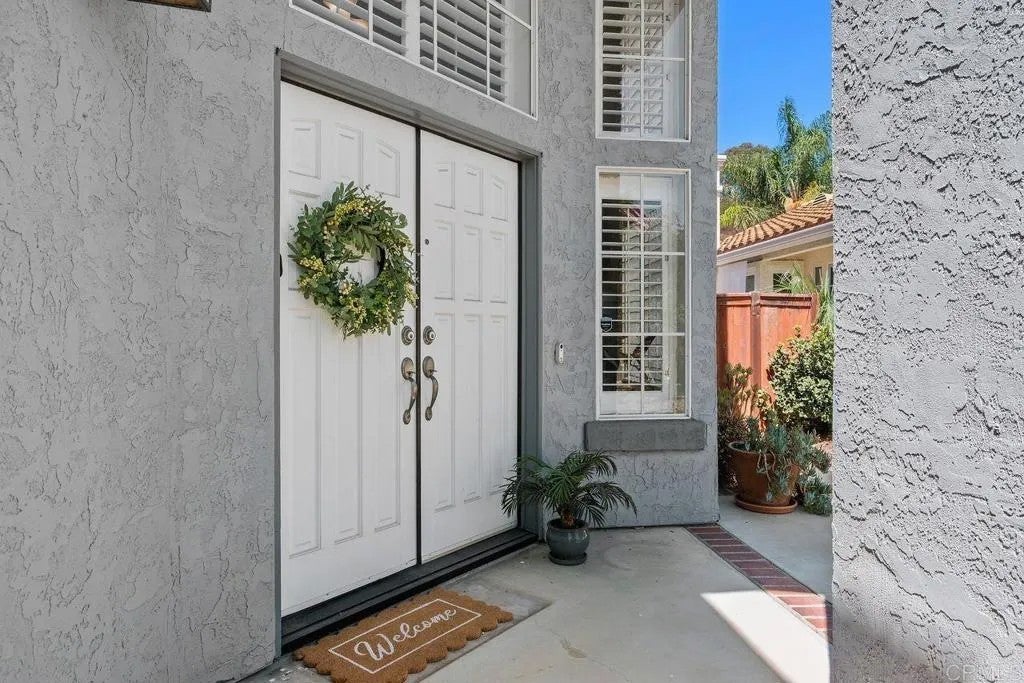 Photo of 1434 Green Oak Road, Vista, CA 92081 (MLS # NDP2608159)