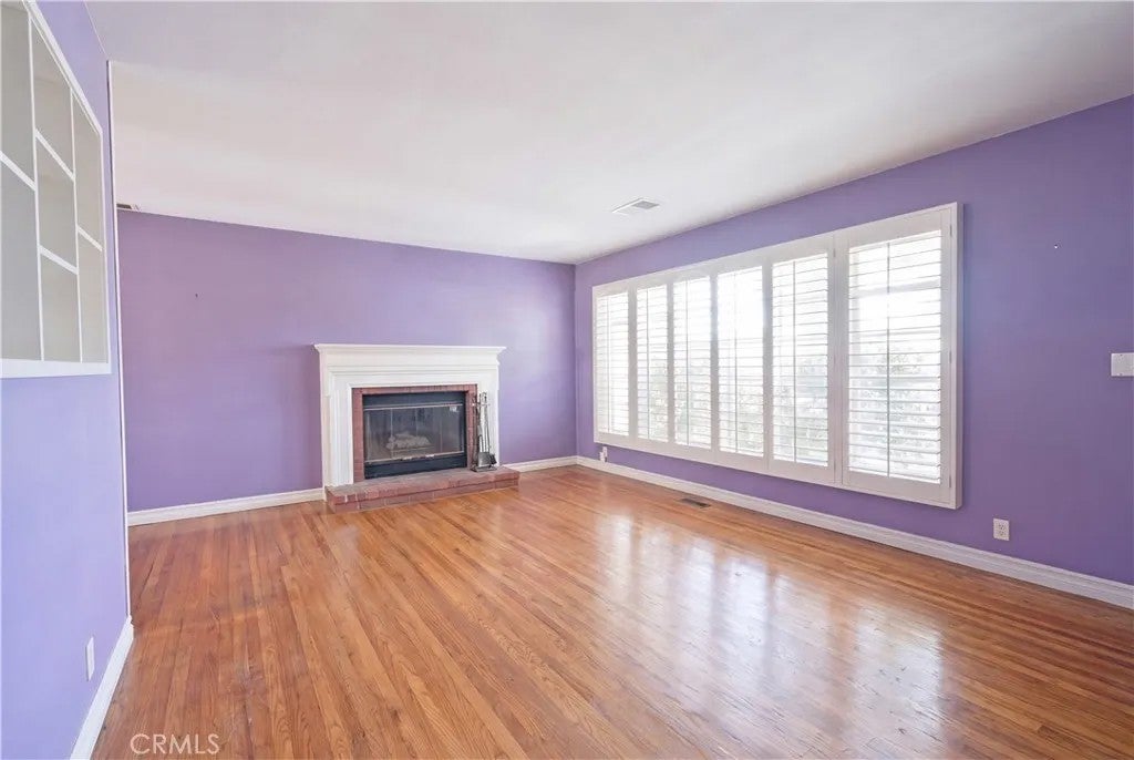 7032 Encino