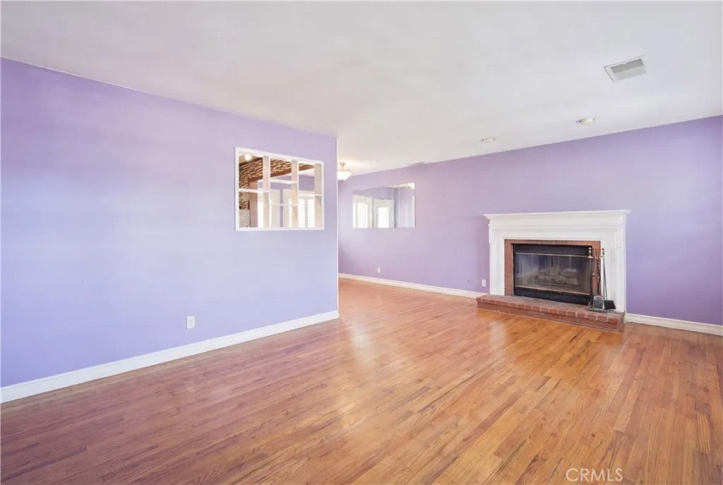 7032 Encino