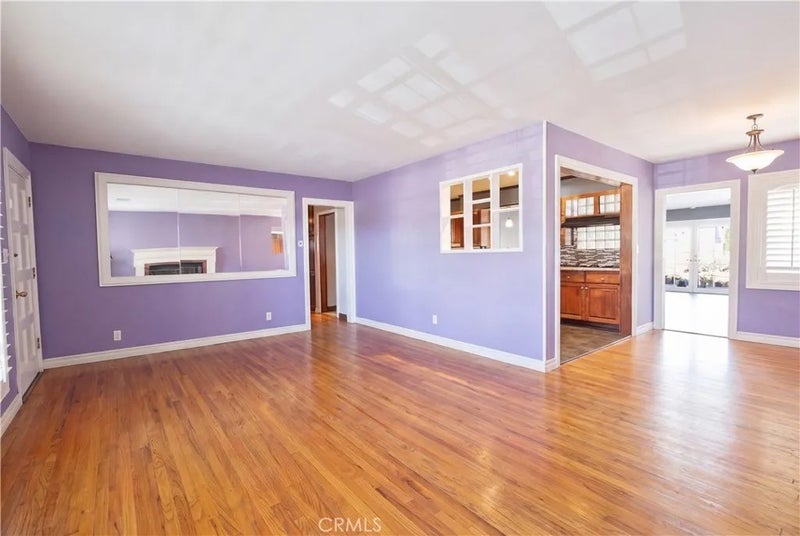 7032 Encino