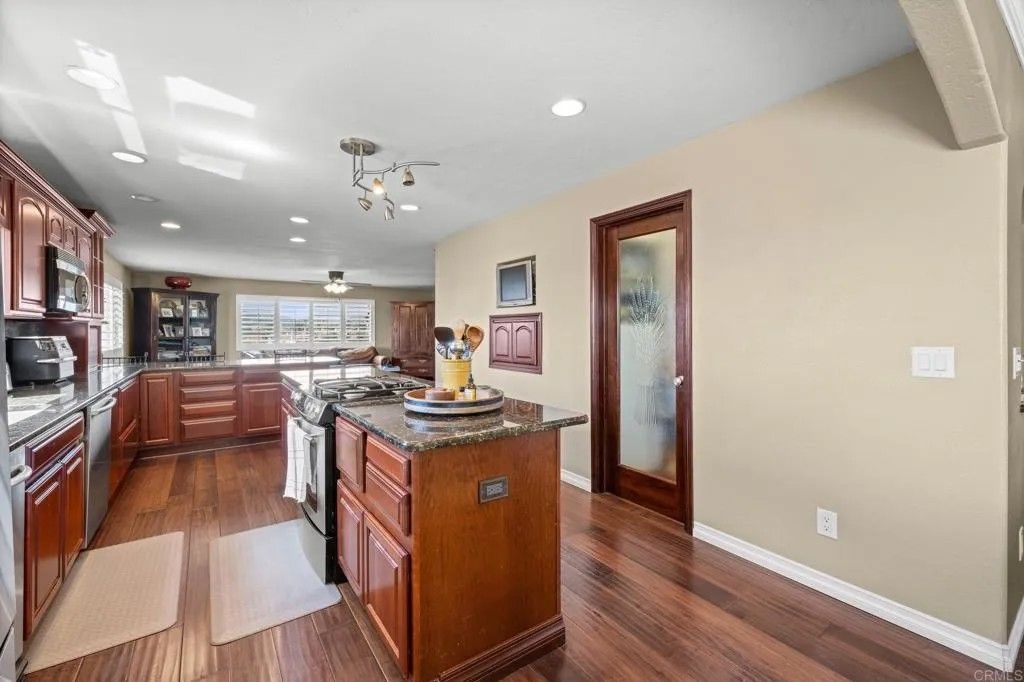 Photo of 1168 Avocado Ave, Escondido, CA 92026 (MLS # NDP2603689)