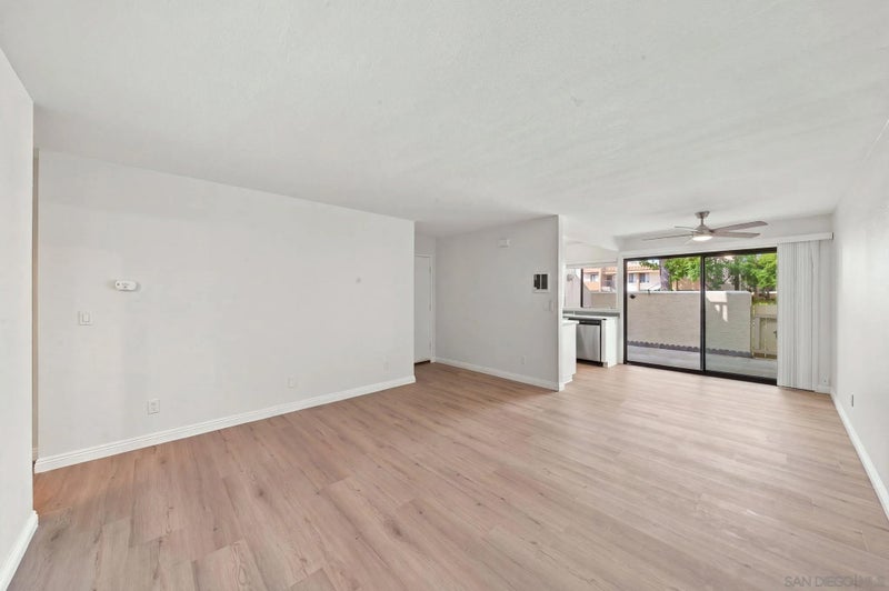 10805 Camino Ruiz 43