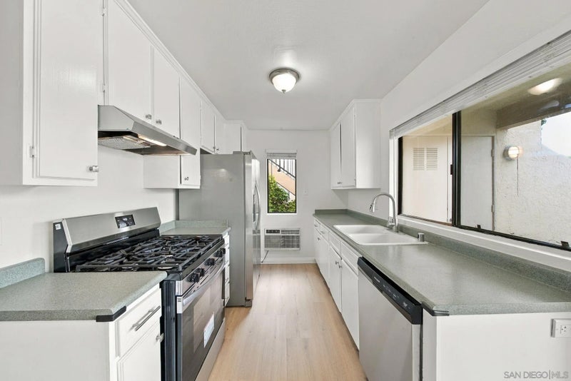 10805 Camino Ruiz 43