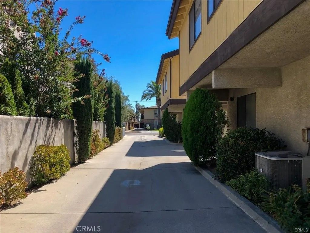 Photo of 835 Arcadia AVE #3, Arcadia, CA 91007 (MLS # OC26107615)