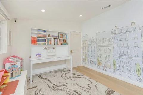 Tiny photo for 3006 Trudi Lane, Burbank, CA 91504 (MLS # GD25272017)