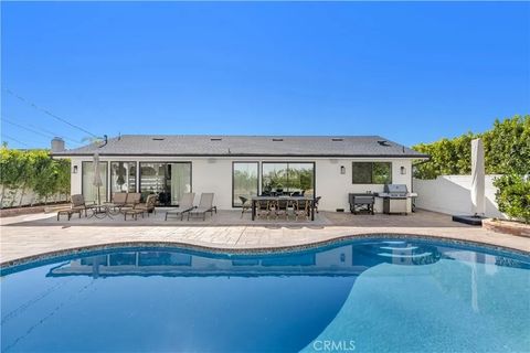 Tiny photo for 3006 Trudi Lane, Burbank, CA 91504 (MLS # GD25272017)