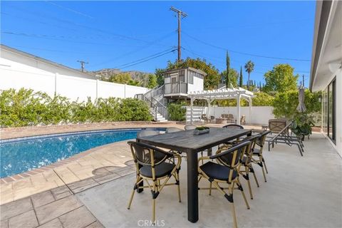 Tiny photo for 3006 Trudi Lane, Burbank, CA 91504 (MLS # GD25272017)