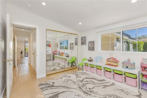 Tiny photo for 3006 Trudi Lane, Burbank, CA 91504 (MLS # GD25272017)