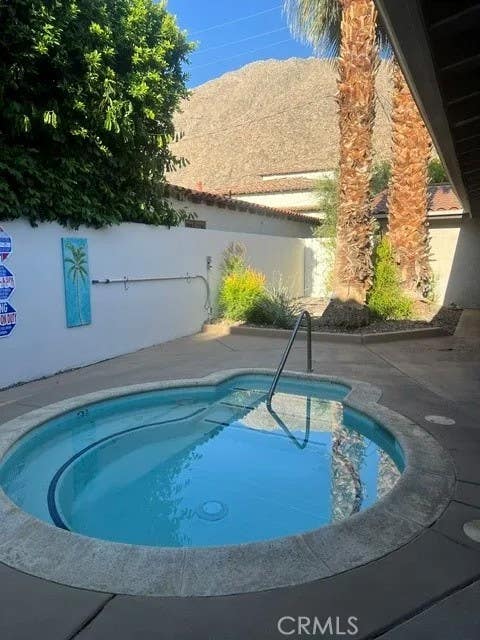 Photo of 225 S Cahuilla Rd, Palm Springs, CA 92262 (MLS # BB26103088)