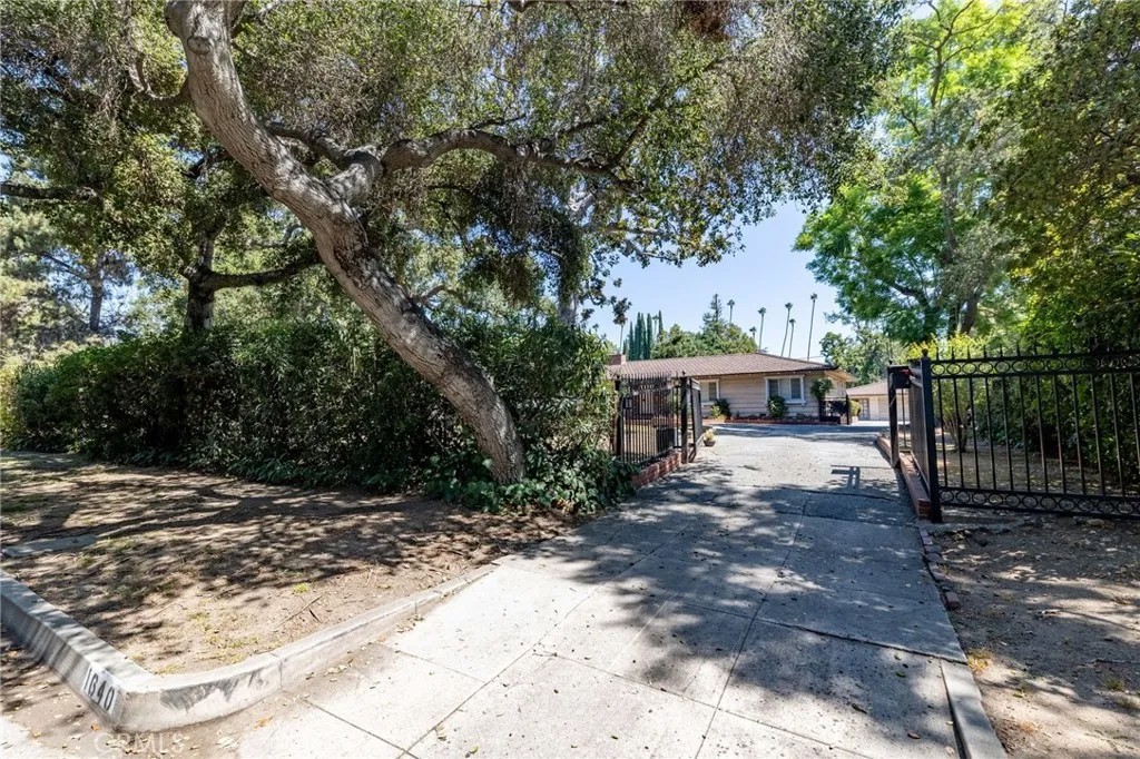 1640 Bedford Road