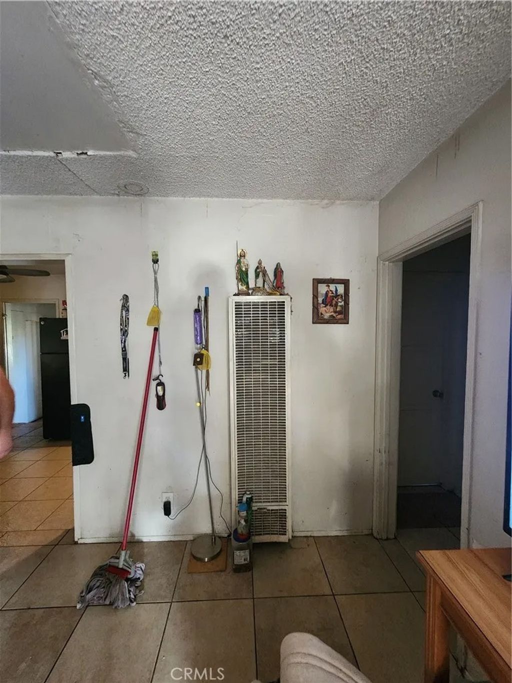 Photo of 712 S Vicentia Ave, Corona, CA 92882 (MLS # IG26005820)