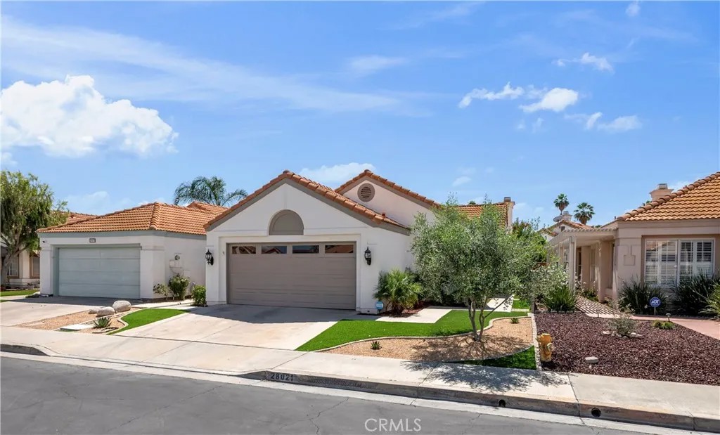 28021 Palm Villa