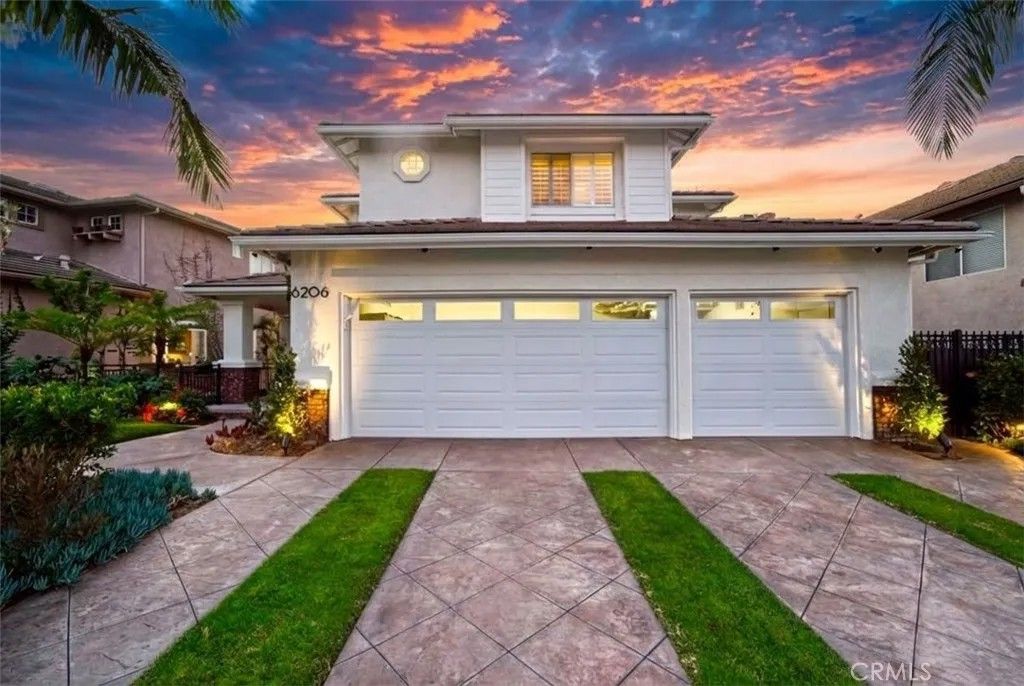 Photo of 6206 E Cliffway Drive, Orange, CA 92869 (MLS # OC26017536)