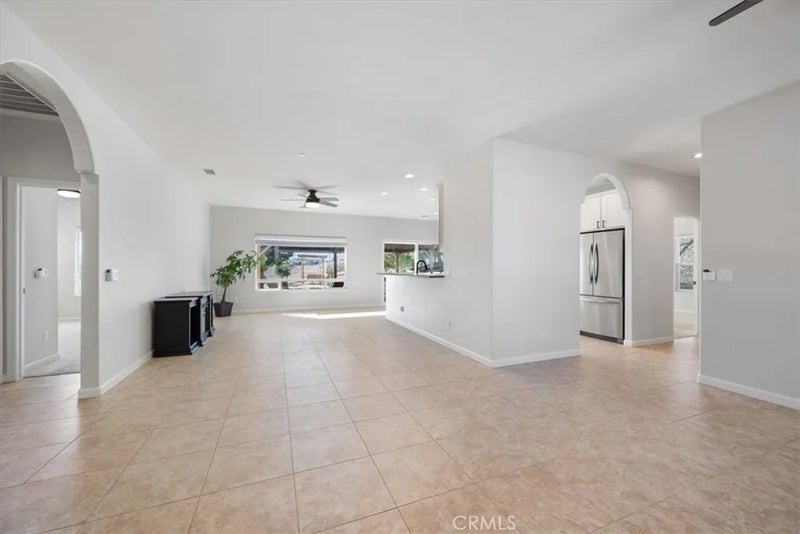 3415 Lakeside Village Drive